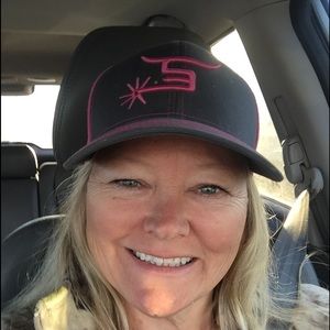 Meet your Posher, Sandy